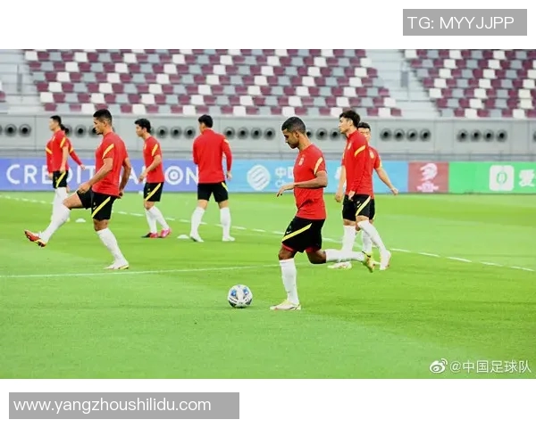 国足迎战法国队挑战世界强敌展现中国足球新风貌
